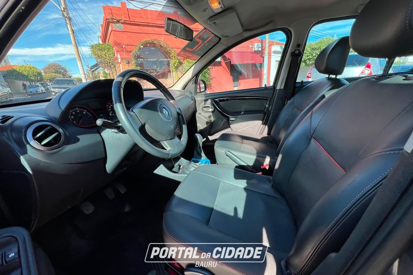 Renault SANDERO