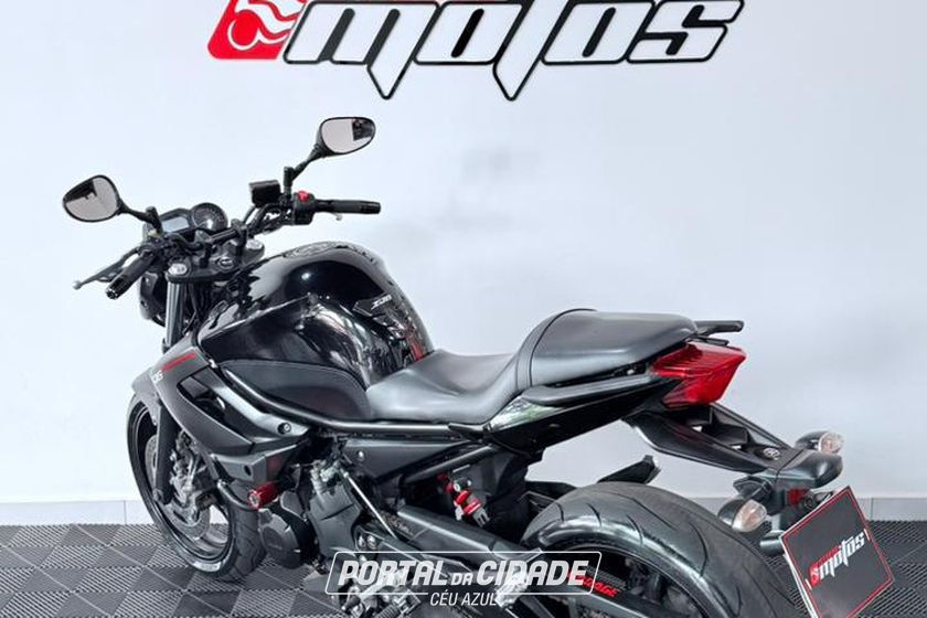 YAMAHA XJ6