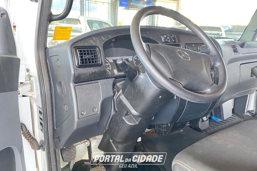MERCEDES-BENZ Accelo