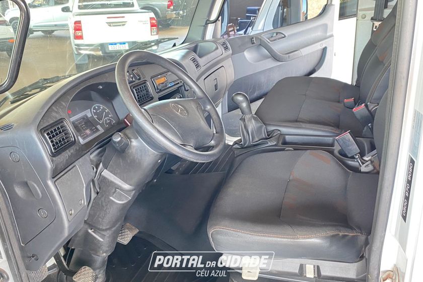 MERCEDES-BENZ Accelo