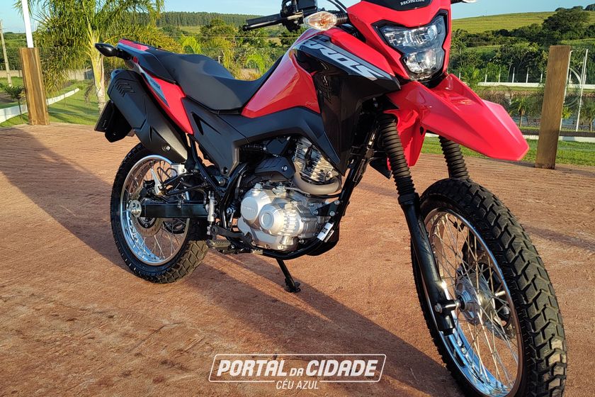 HONDA NXR