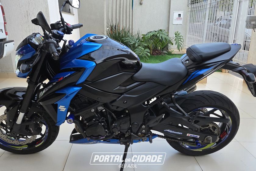 SUZUKI GSX-S