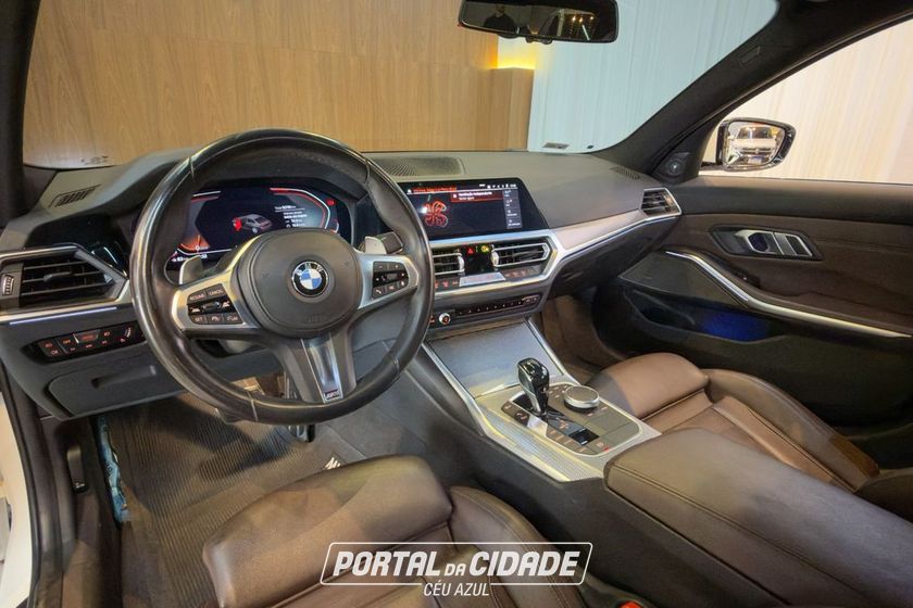 BMW 320iA