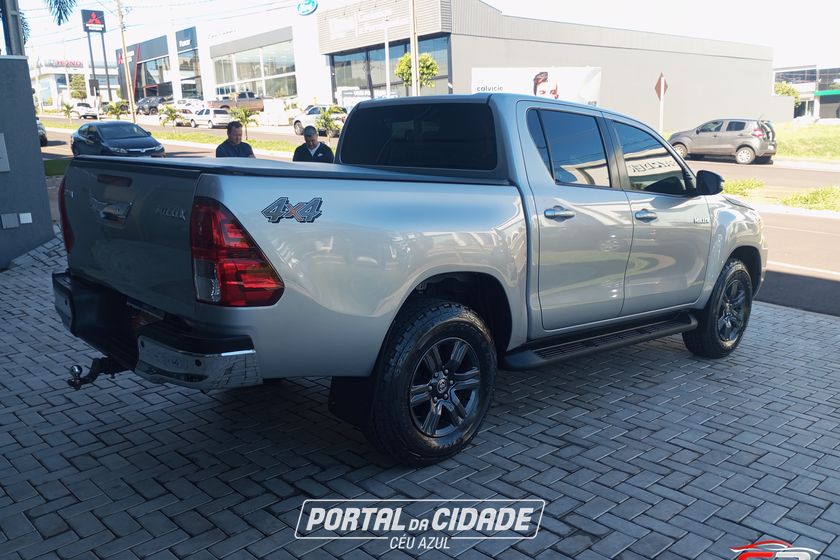 Toyota Hilux