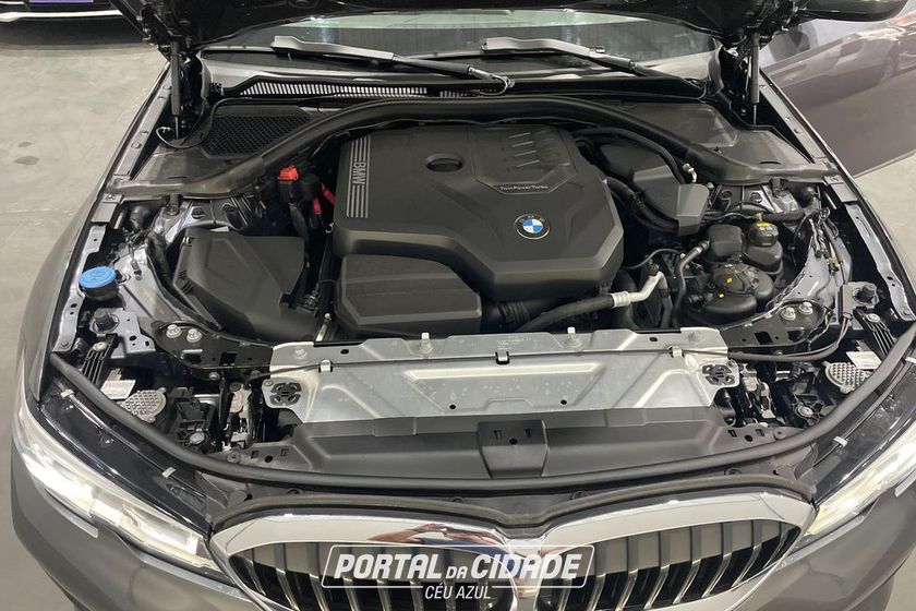 BMW 320iA