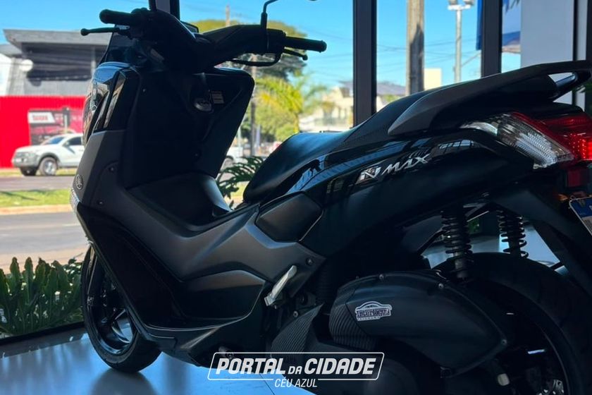 YAMAHA NMAX