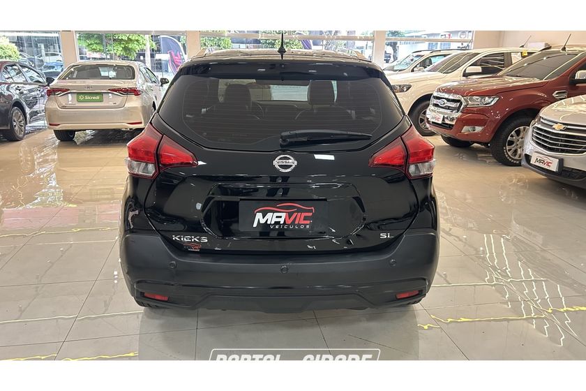 Nissan KICKS