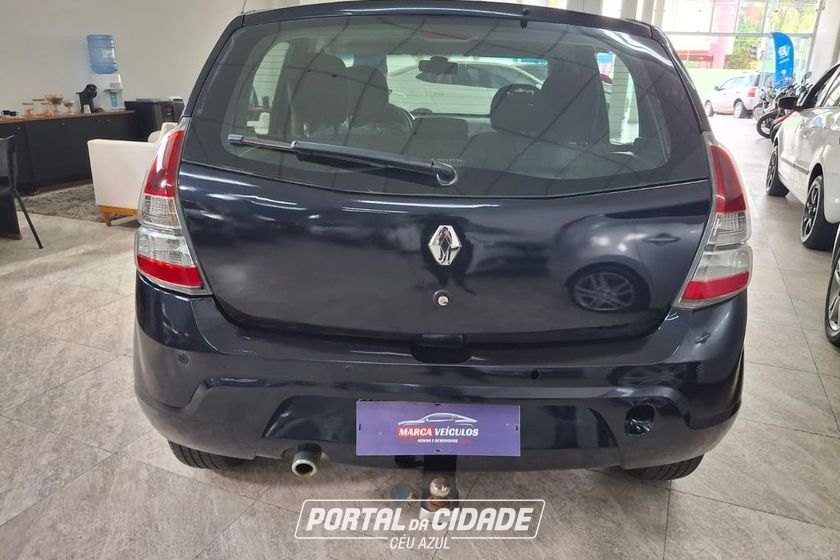 Renault SANDERO