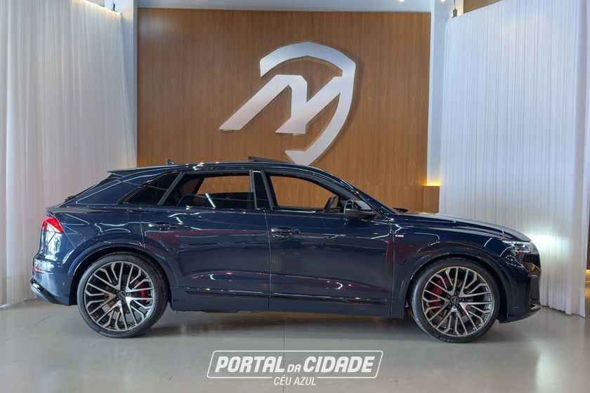 Audi Q8