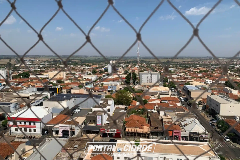 Apartamento &agrave; venda - 280m&sup2; - Centro