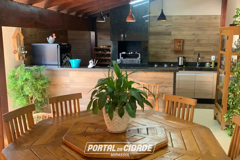 Casa &agrave; venda - 98m&sup2; - Santa Cruz