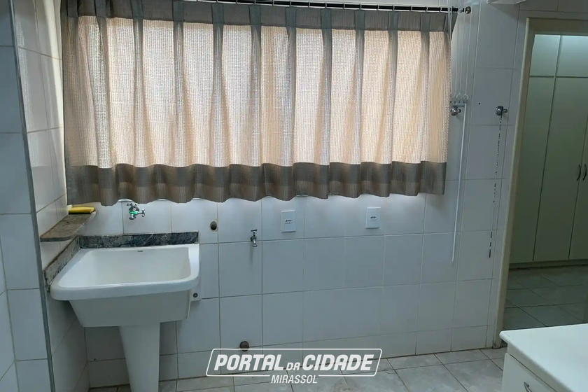 Apartamento &agrave; venda - 280m&sup2; - Centro