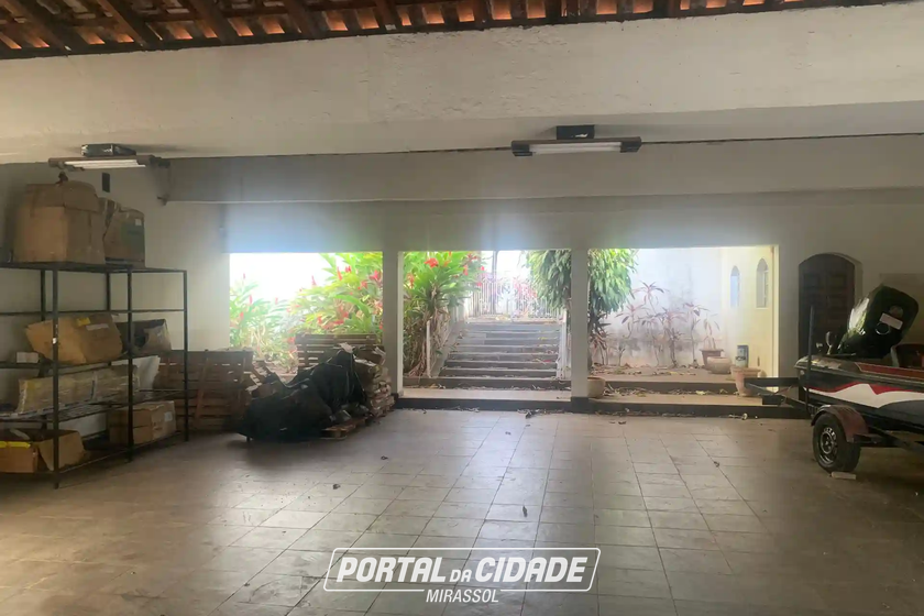 Sobrado &agrave; venda - 990m&sup2; - Centro