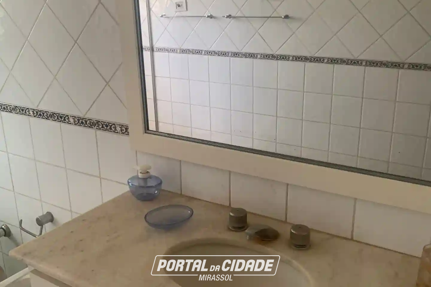 Sobrado &agrave; venda - 990m&sup2; - Centro