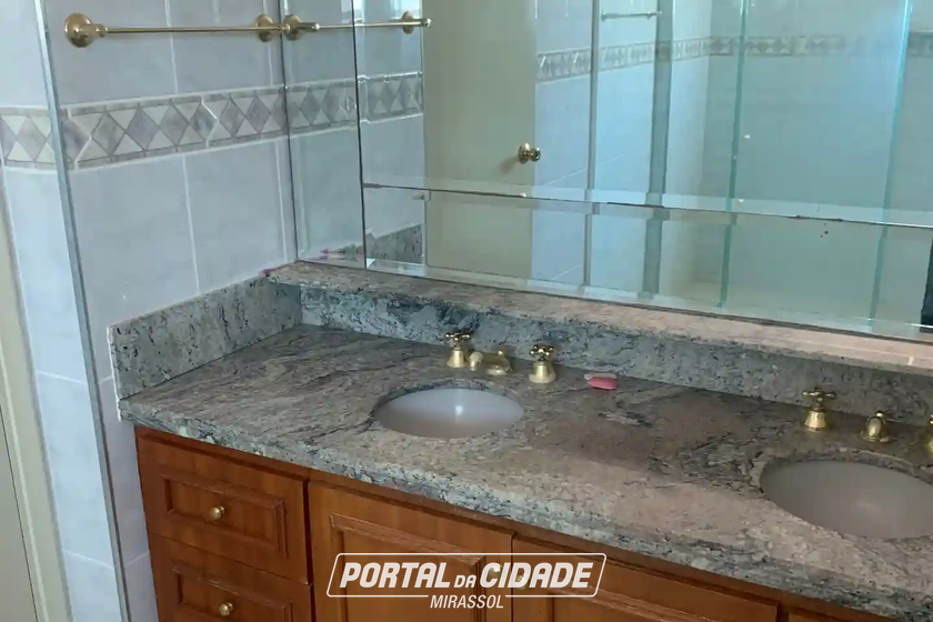Apartamento &agrave; venda - 280m&sup2; - Centro