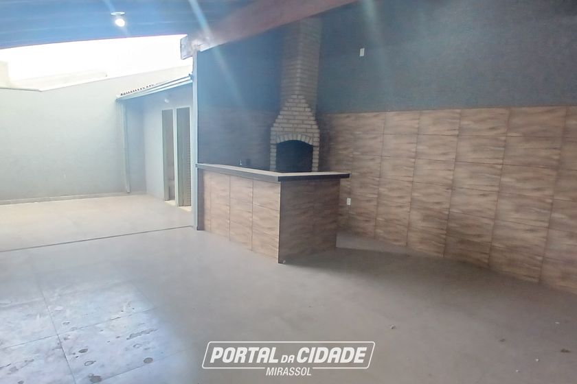 Casa &agrave; venda - 150m&sup2; - Vale do Sol