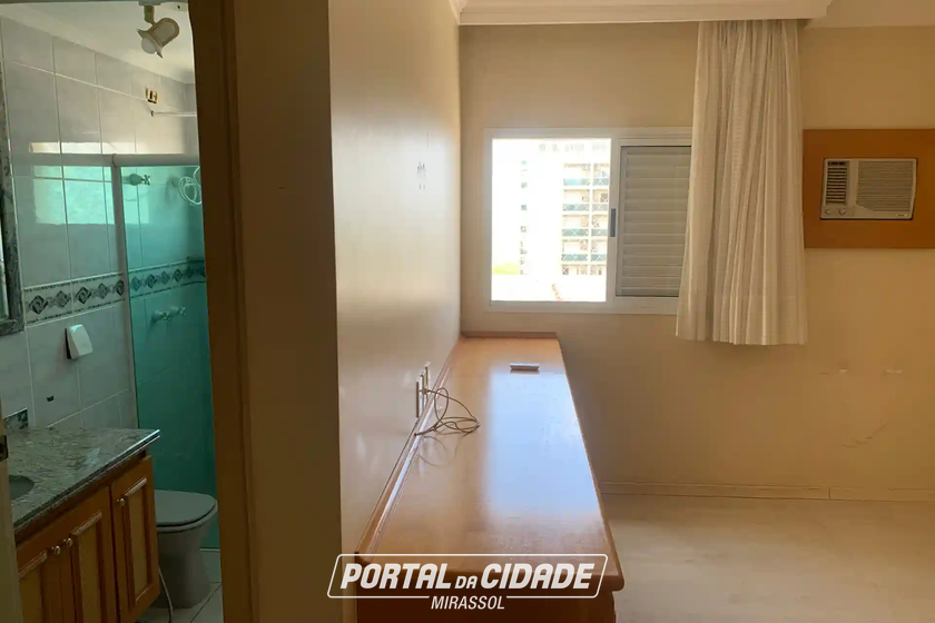 Apartamento &agrave; venda - 280m&sup2; - Centro