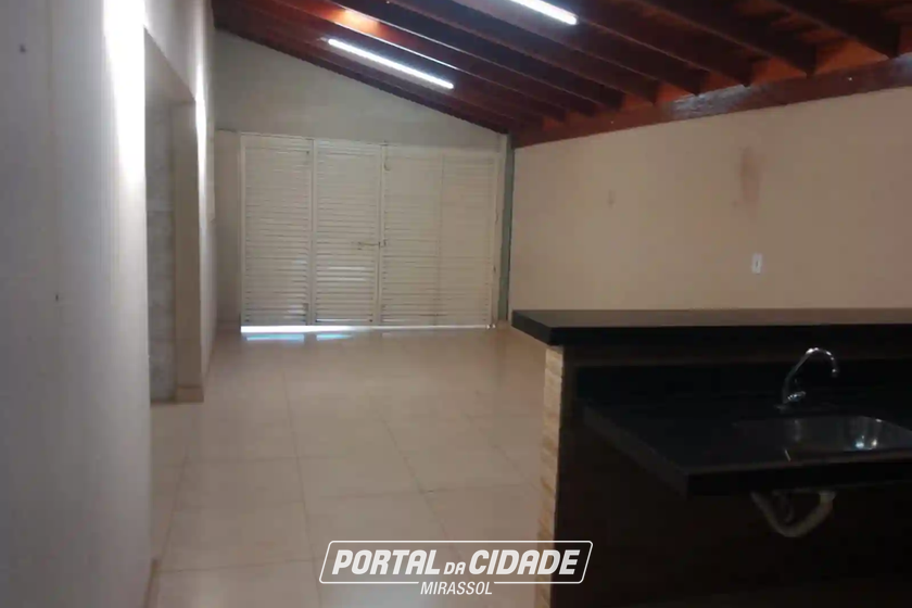 Casa para alugar - 120m&sup2; - Centro
