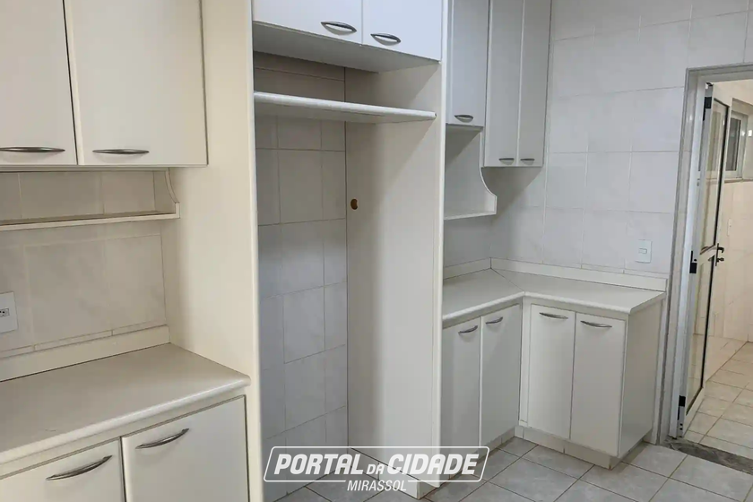 Apartamento &agrave; venda - 280m&sup2; - Centro