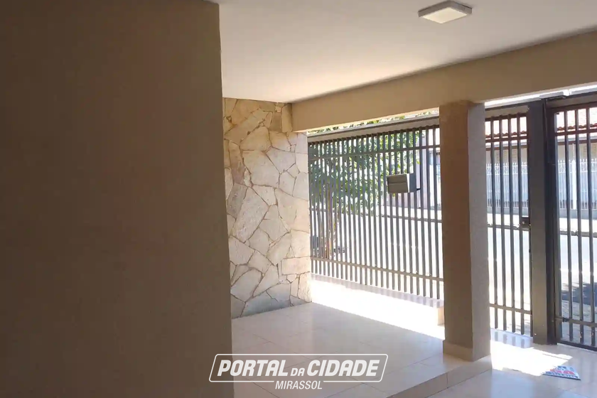 Casa para alugar - 120m&sup2; - Centro