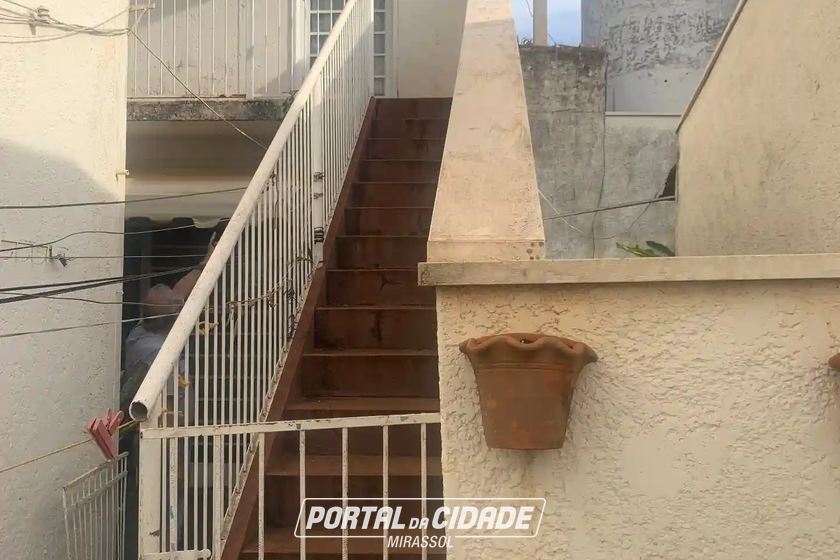 Sobrado &agrave; venda - 990m&sup2; - Centro