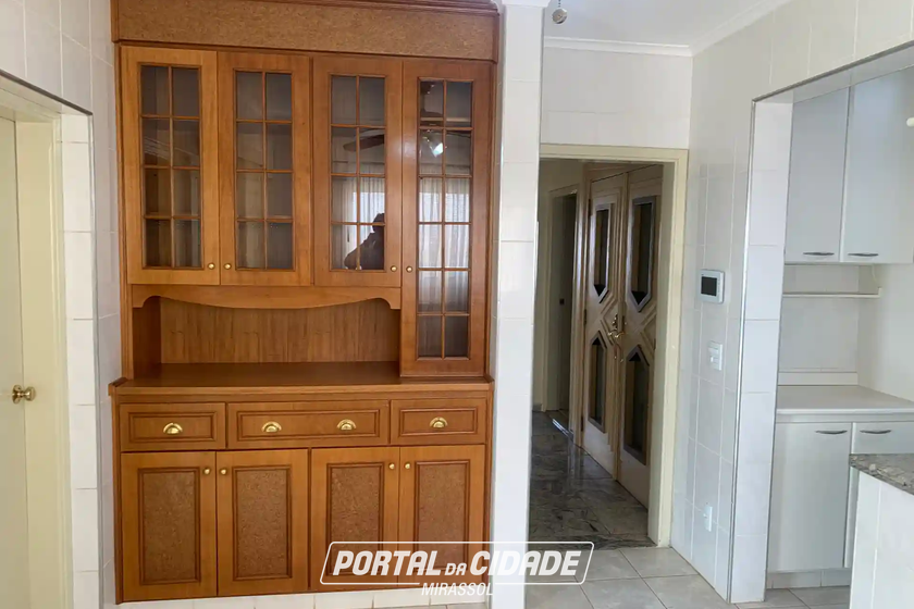 Apartamento &agrave; venda - 280m&sup2; - Centro
