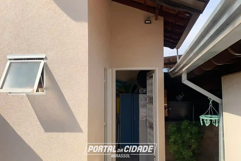 Casa &agrave; venda - 98m&sup2; - Santa Cruz