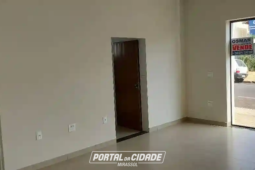 Sal&atilde;o Comercial para alugar - 110m&sup2; - Centro