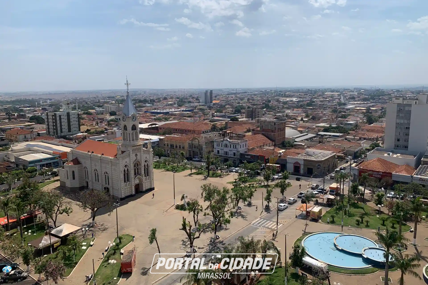 Apartamento &agrave; venda - 280m&sup2; - Centro