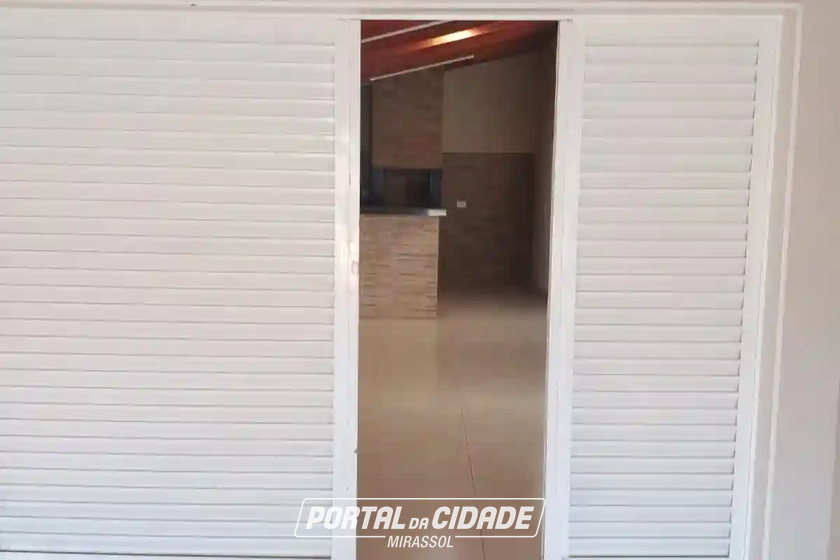 Casa para alugar - 120m&sup2; - Centro