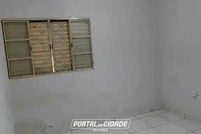 Sobrado para alugar - 159m&sup2; - Regissol 1