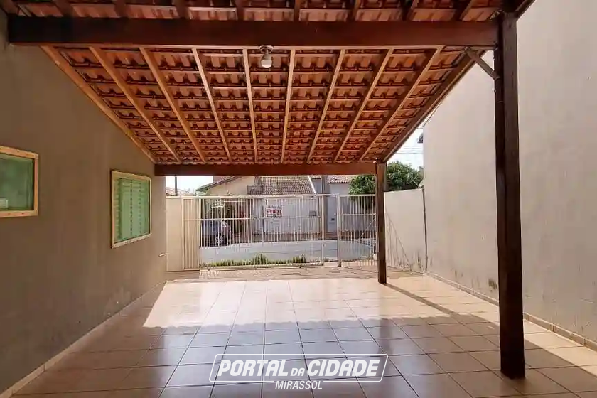Sobrado para alugar - 159m&sup2; - Regissol 1