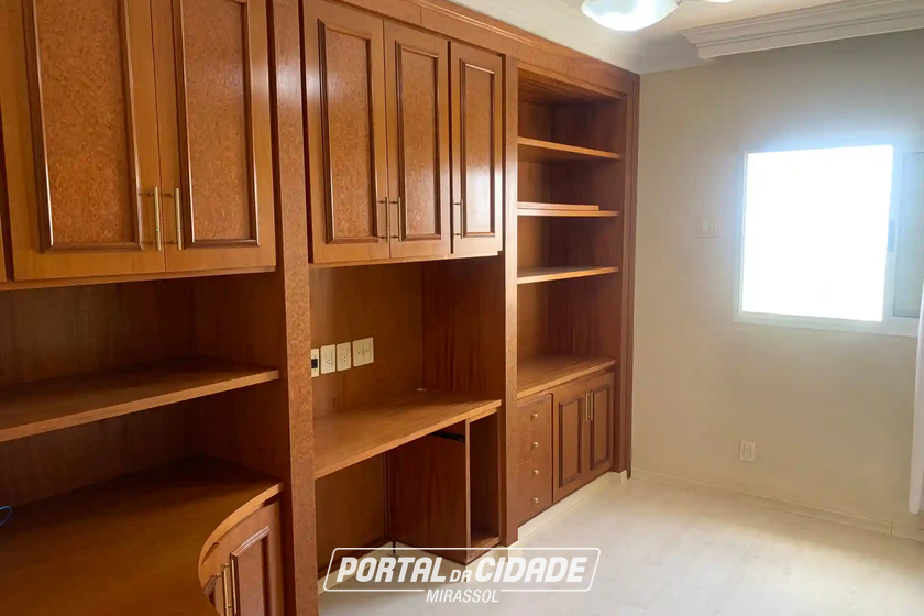 Apartamento &agrave; venda - 280m&sup2; - Centro