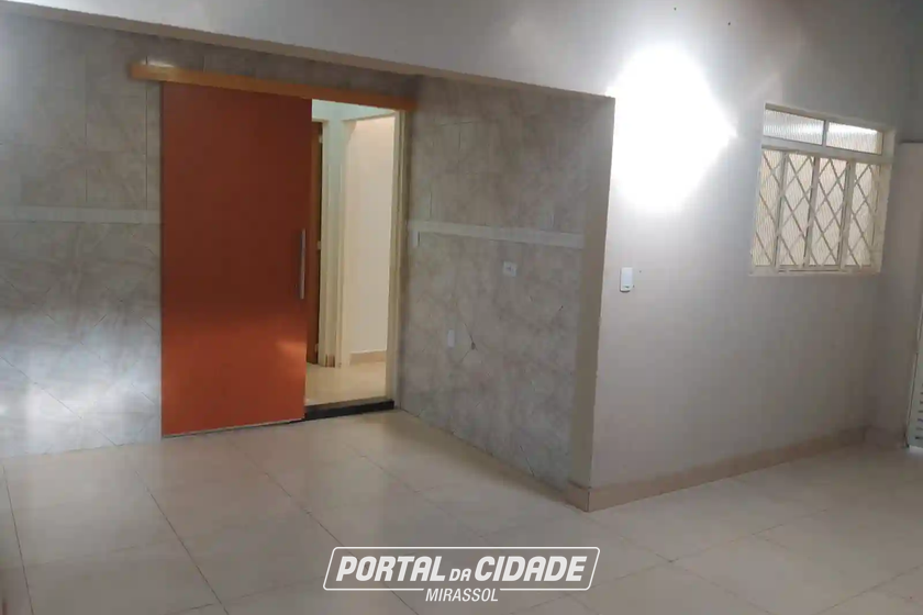 Casa para alugar - 120m&sup2; - Centro