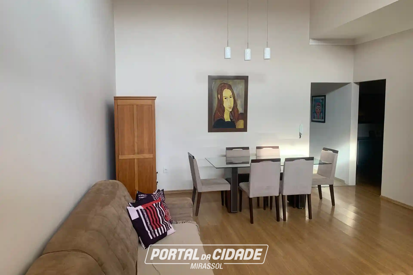 Casa &agrave; venda - 132m&sup2; - Centro