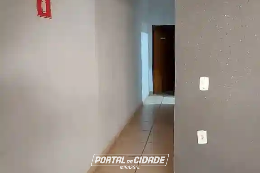Sobrado para alugar - 159m&sup2; - Regissol 1