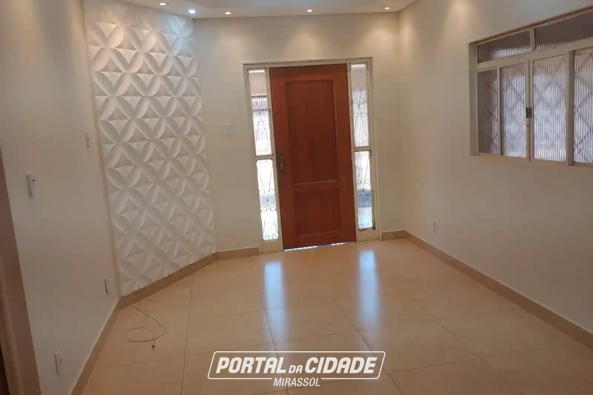 Casa para alugar - 120m&sup2; - Centro