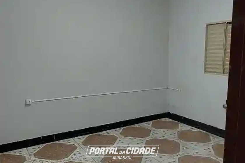 Sobrado para alugar - 159m&sup2; - Regissol 1