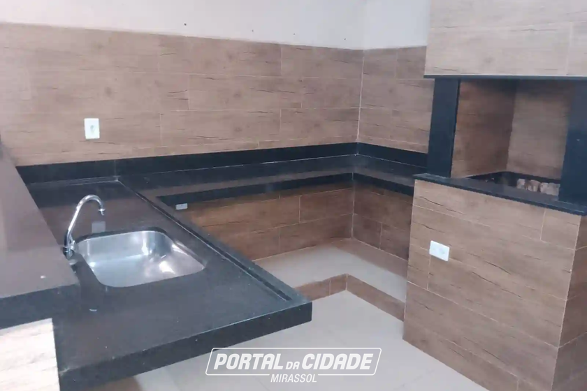 Casa para alugar - 120m&sup2; - Centro