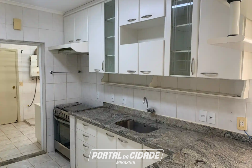 Apartamento &agrave; venda - 280m&sup2; - Centro