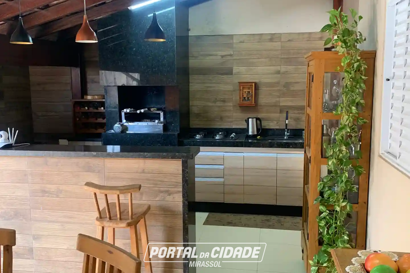 Casa &agrave; venda - 98m&sup2; - Santa Cruz