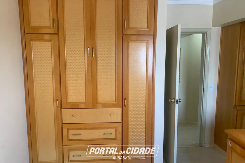 Apartamento &agrave; venda - 280m&sup2; - Centro