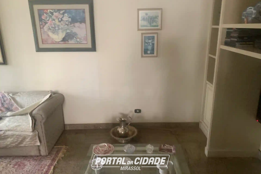 Sobrado &agrave; venda - 990m&sup2; - Centro