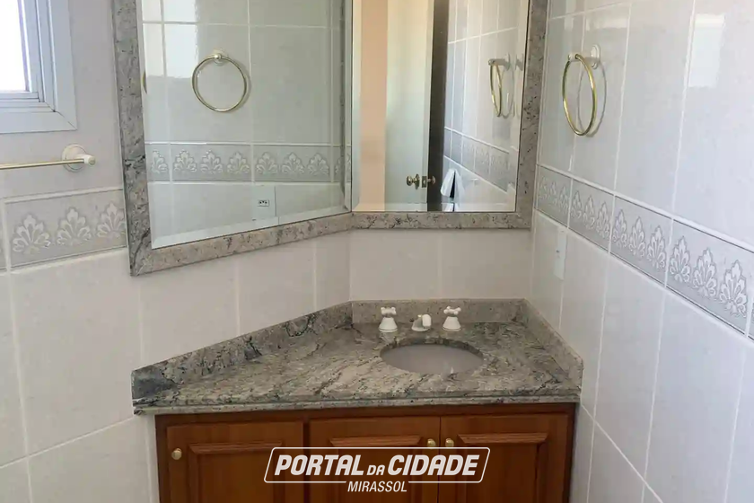 Apartamento &agrave; venda - 280m&sup2; - Centro