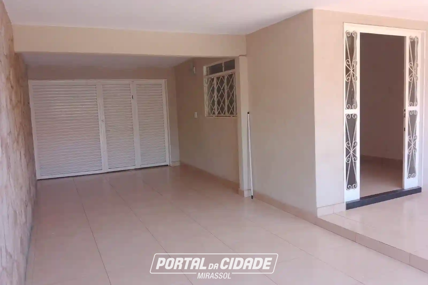 Casa para alugar - 120m&sup2; - Centro