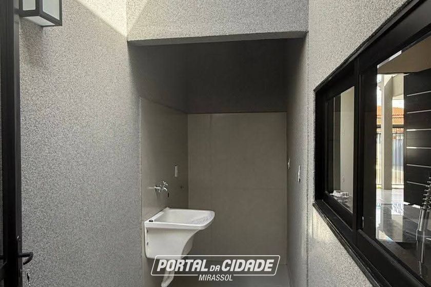 Casa &agrave; venda - 150m&sup2; - Residencial Parque dos Ip&ecirc;s I