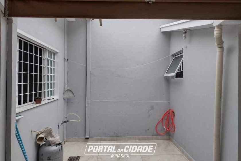 Casa &agrave; venda - 124m&sup2; - Parque Jos&eacute; Maria Navarrete
