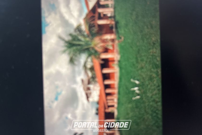 Casa &agrave; venda - 470m&sup2; - Recanto Jos&eacute; Tedeschi