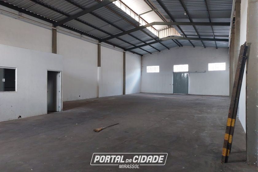Ponto Comercial para alugar - 360m&sup2; - Jardim S&atilde;o Bernardo III