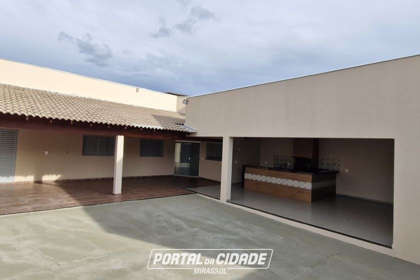 Casa &agrave; venda - 200m&sup2; - Residencial Regissol I